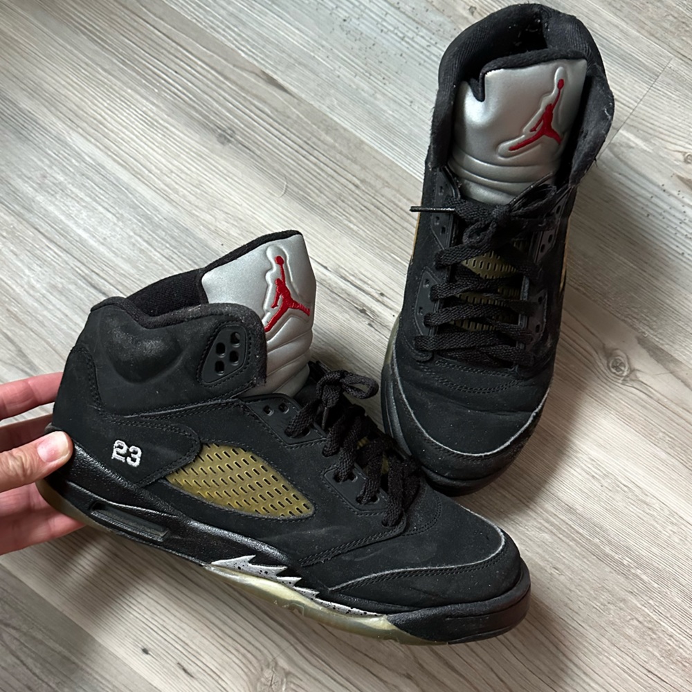 Retro Jordan 5s